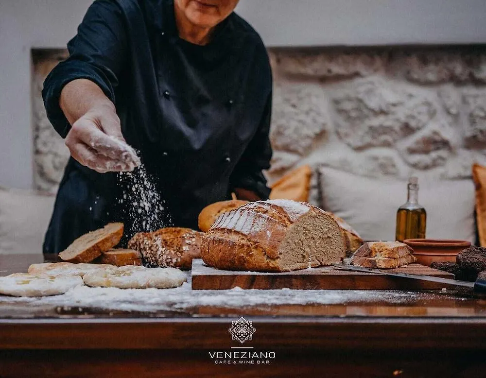 Aparthotel Veneziano Boutique Hotel Heraklion